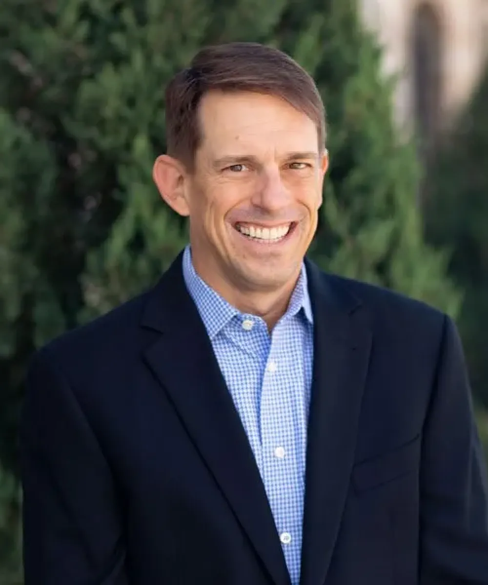Mike Woods, CFP, a wealth advisor in Denton, Texas, specializing in personalized financial planning and investment strategies.